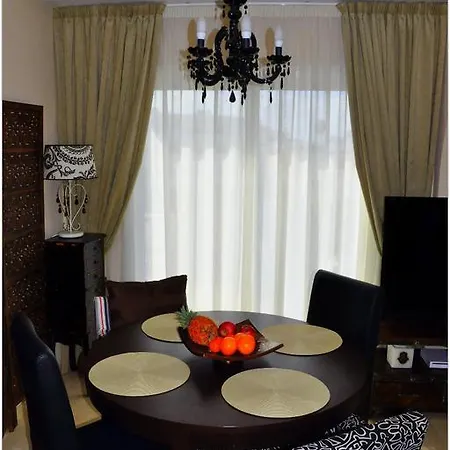 Oasis Tropical شقة كالاو سالفاجي